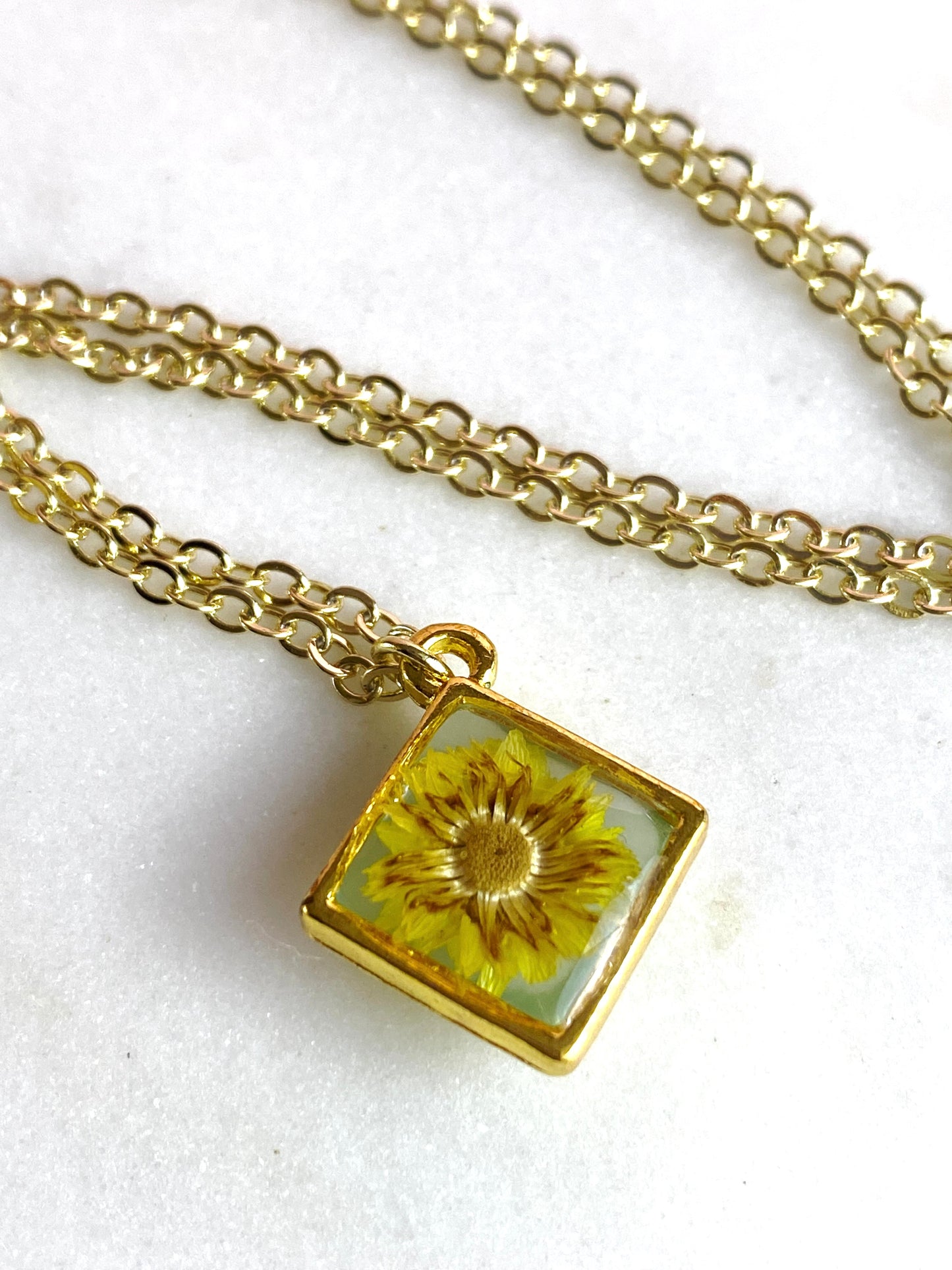 Pressed Flower Necklace | Yellow Daisy Diamond | Handmade Jewelry