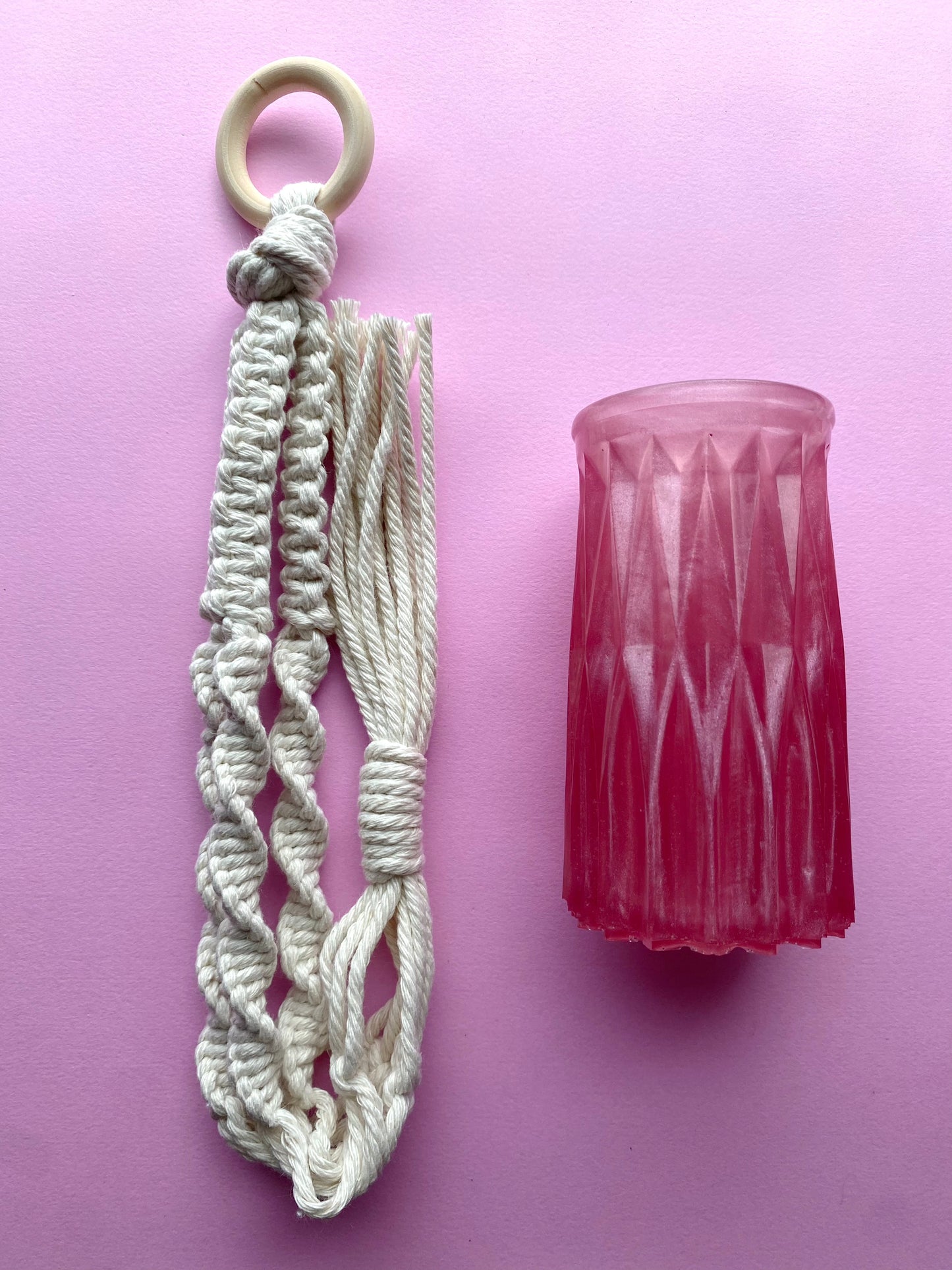 Small Bud Vase with Macramé Hanger | Dark Pink Pearl | Handmade Home Décor